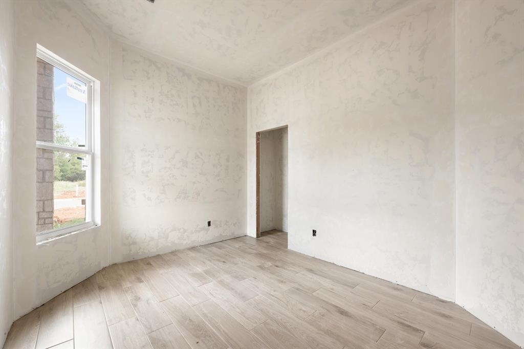 16329 Whistle Creek Boulevard Property Photo 10