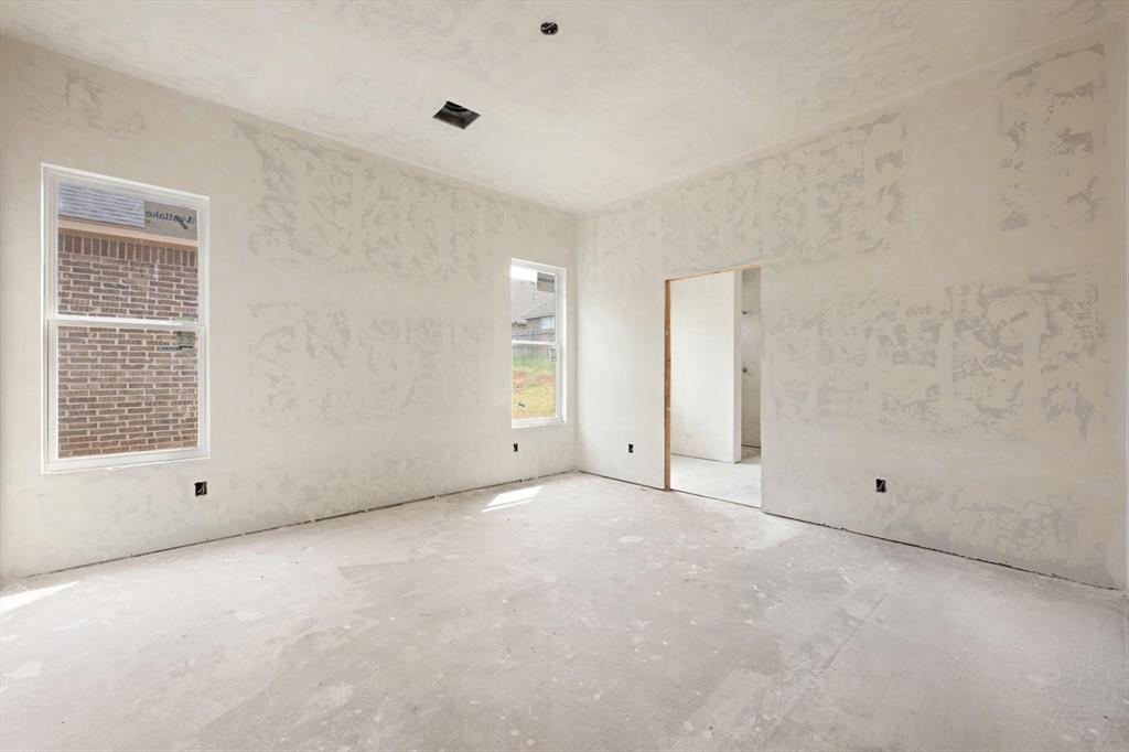 16329 Whistle Creek Boulevard Property Photo 12