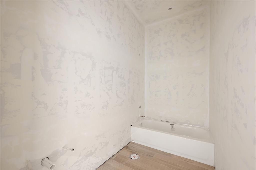 16329 Whistle Creek Boulevard Property Photo 20