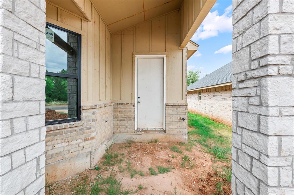 16329 Whistle Creek Boulevard Property Photo 26