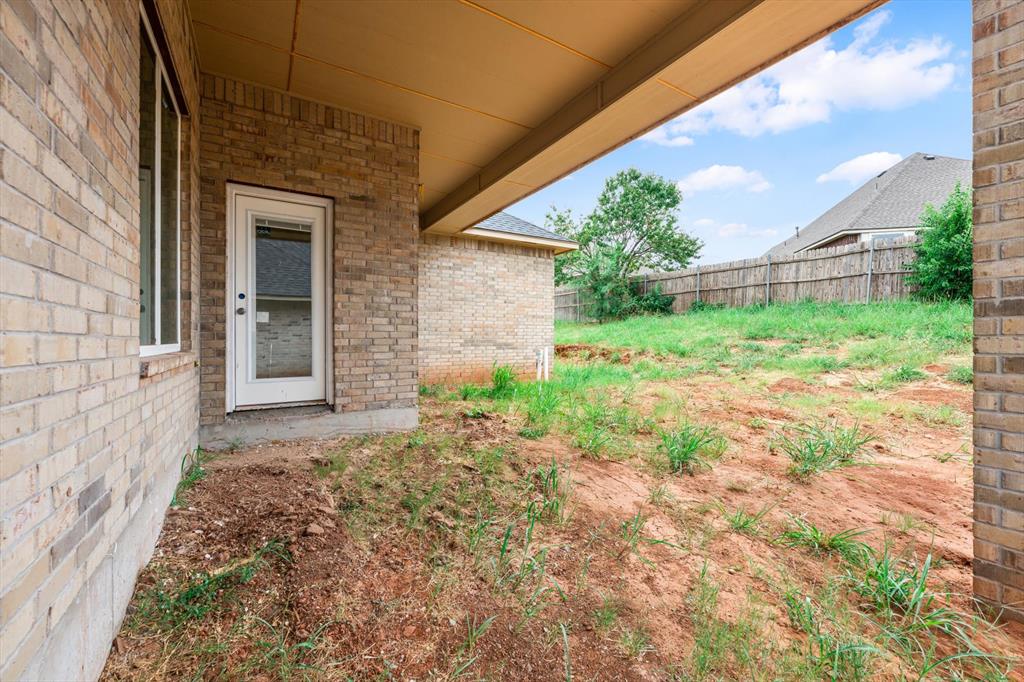 16329 Whistle Creek Boulevard Property Photo 28
