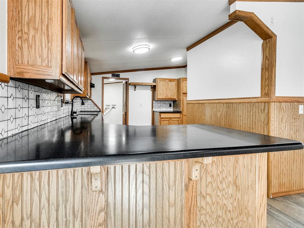 21700 Martin Road Property Photo 8
