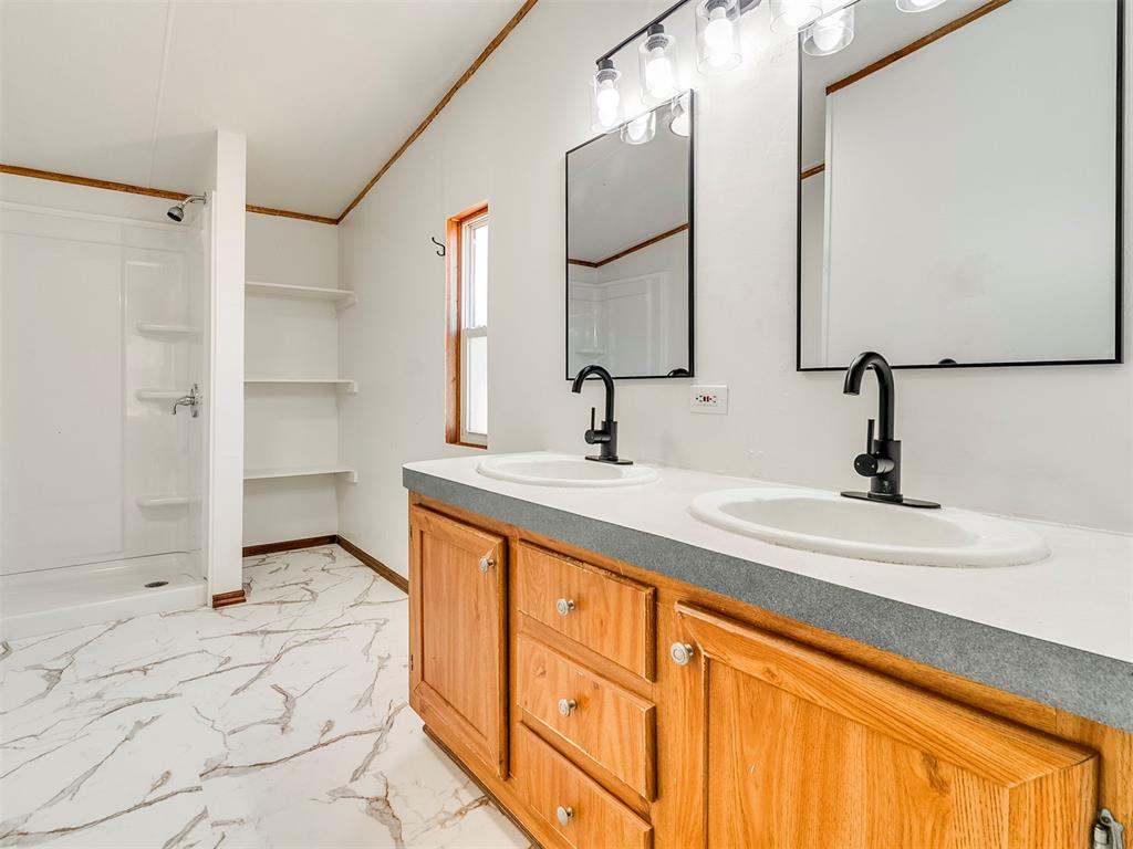 21700 Martin Road Property Photo 31