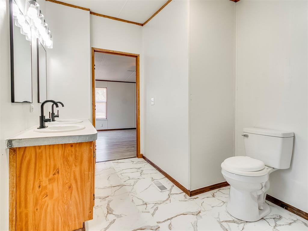 21700 Martin Road Property Photo 33