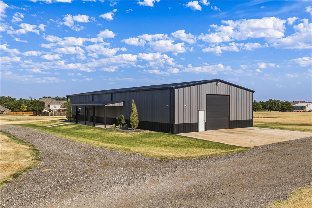 241 Nw Moffat Road Property Photo 1