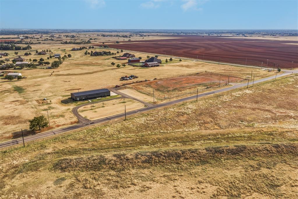 241 Nw Moffat Road Property Photo 11
