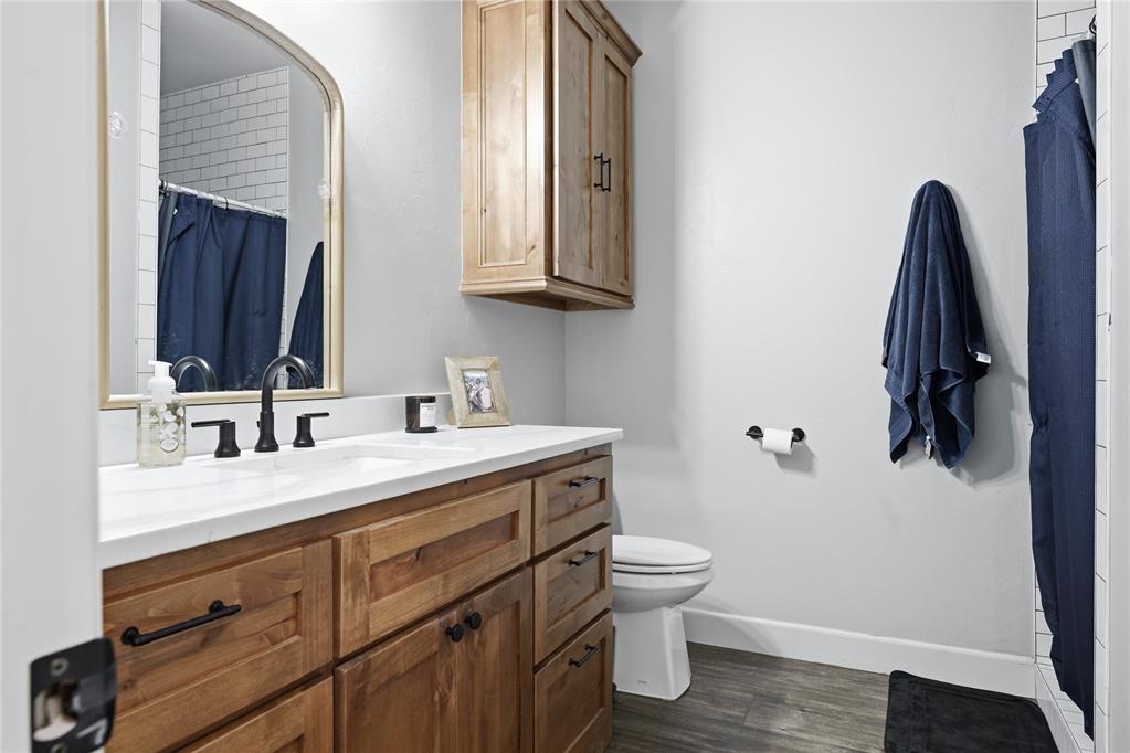 241 Nw Moffat Road Property Photo 32