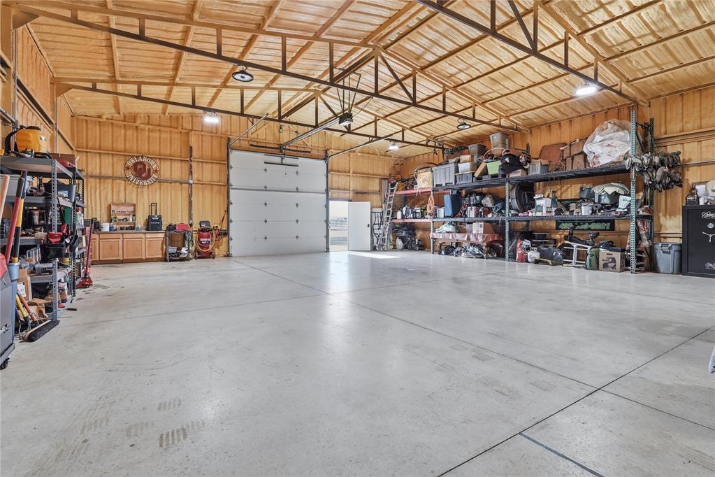 241 Nw Moffat Road Property Photo 41