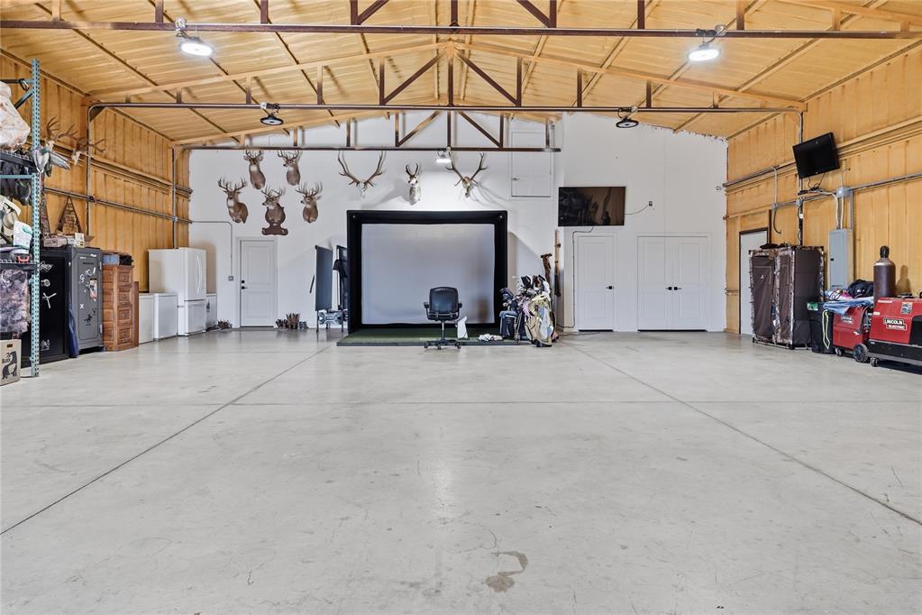 241 Nw Moffat Road Property Photo 44