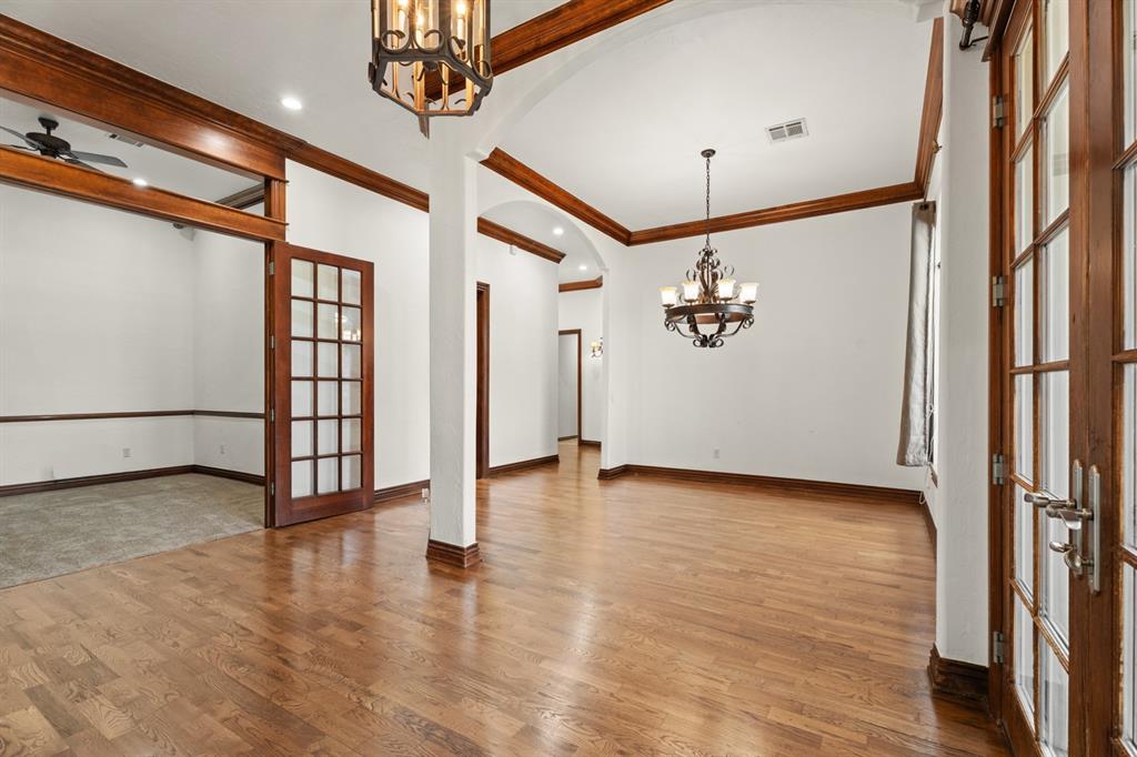 1109 N Edinburrough Way Property Photo 11