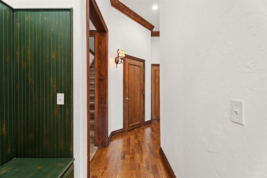 1109 N Edinburrough Way Property Photo 26