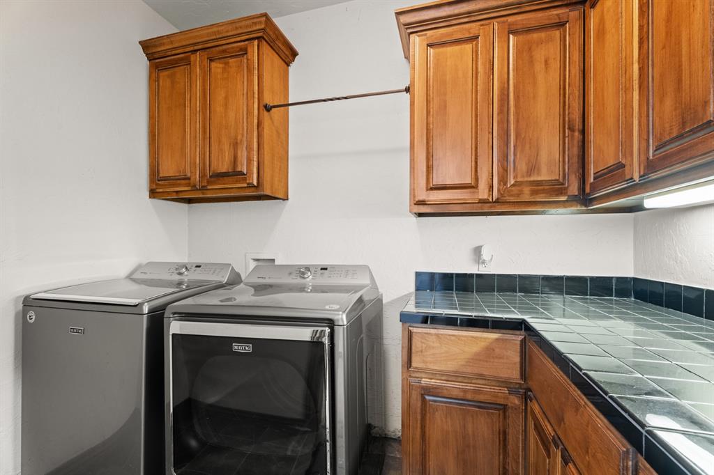 1109 N Edinburrough Way Property Photo 27