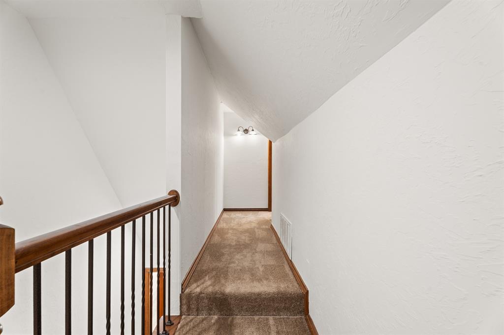 1109 N Edinburrough Way Property Photo 35