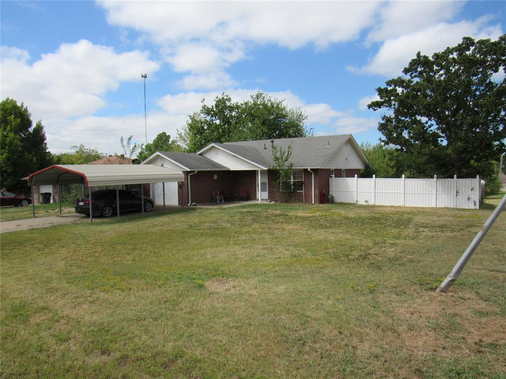 602 S 4th Street Property Photo 2