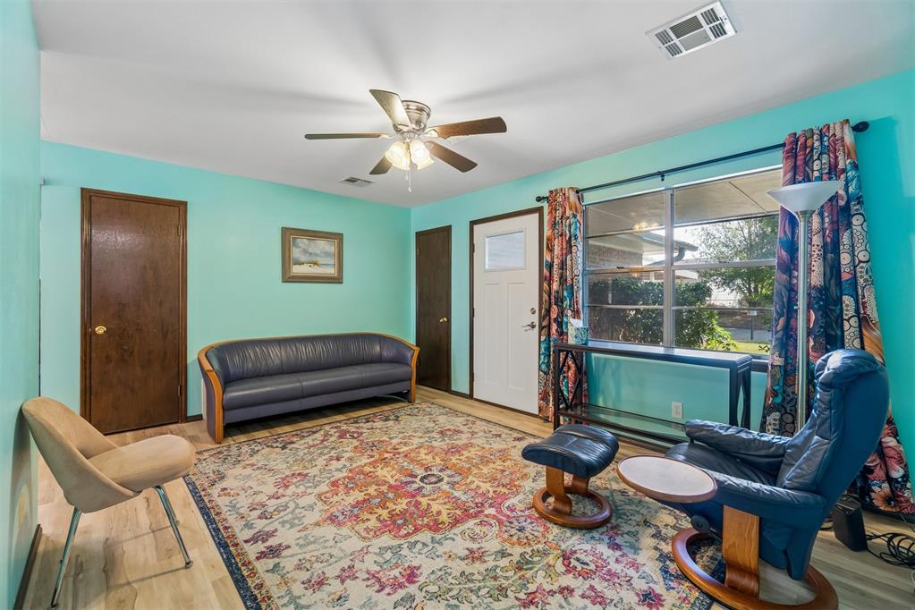 1925 Ballad Drive Property Photo 10