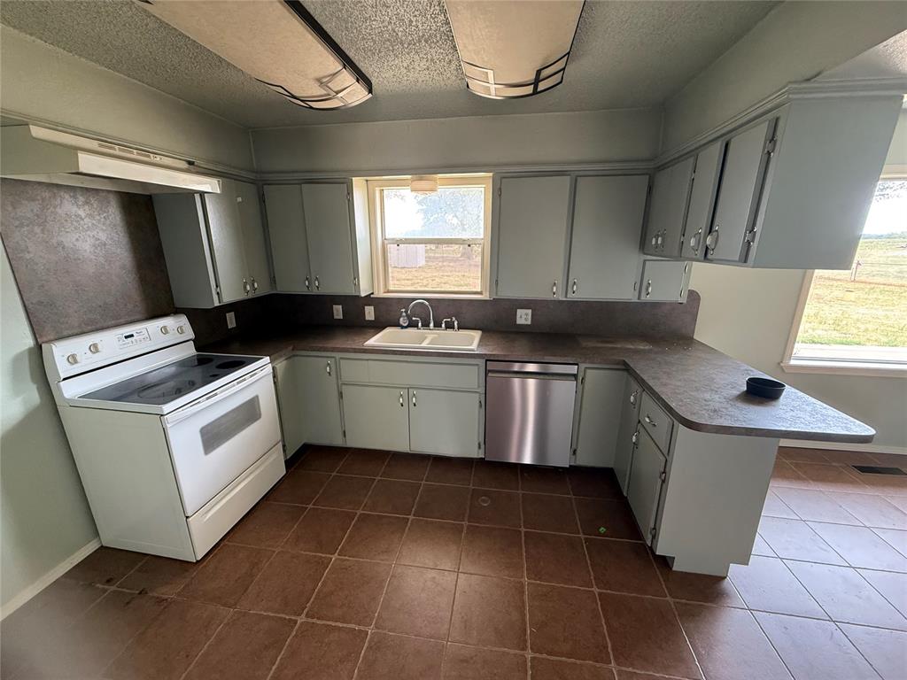 14643 N 2950 Road Property Photo 7