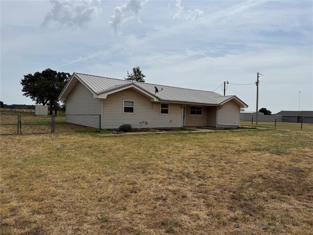 14643 N 2950 Road Property Photo 20