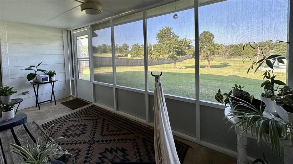 2100 Kenneth Lane Property Photo 15
