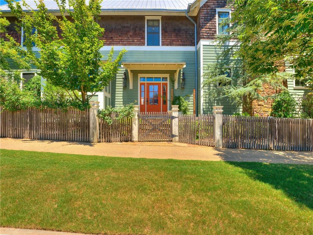 31 Boulevard Property Photo 4