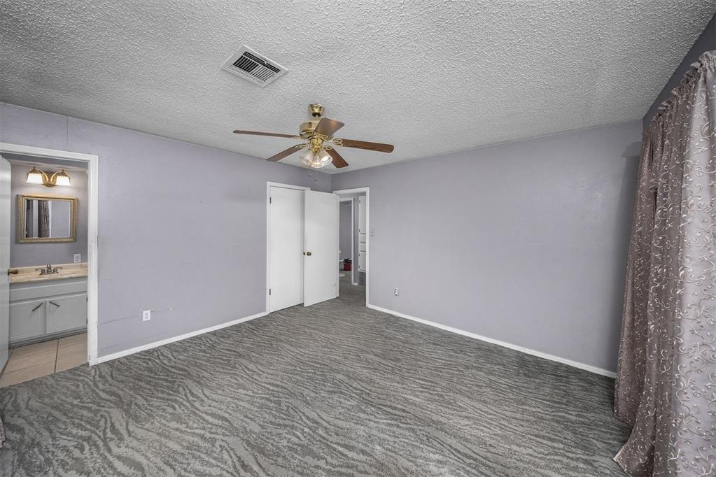 1610 Nw 75th Street Property Photo 14