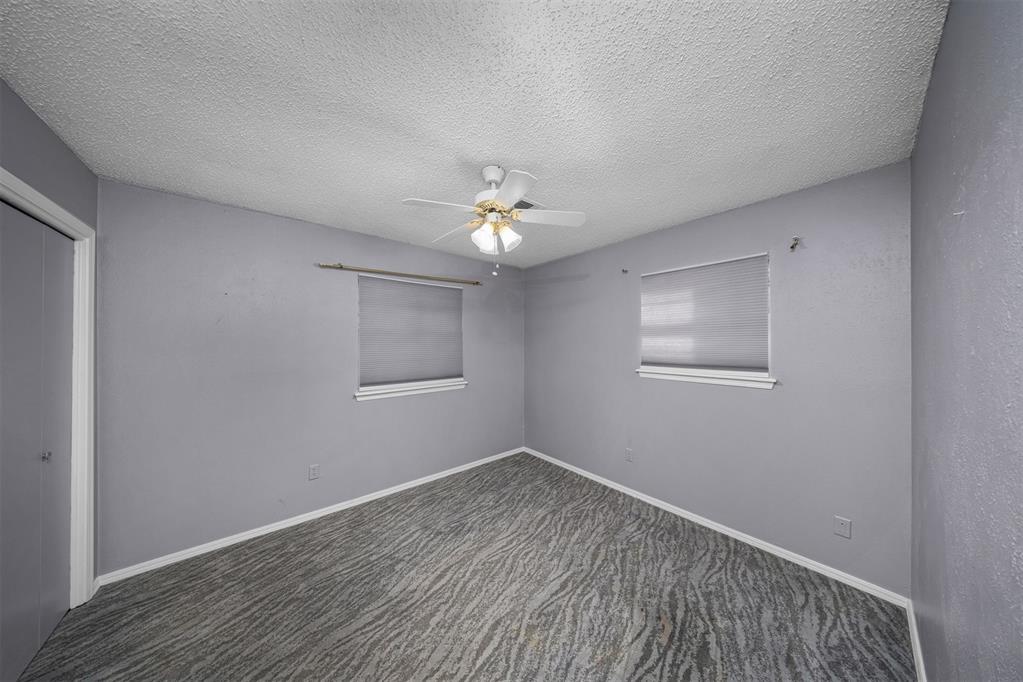 1610 Nw 75th Street Property Photo 16