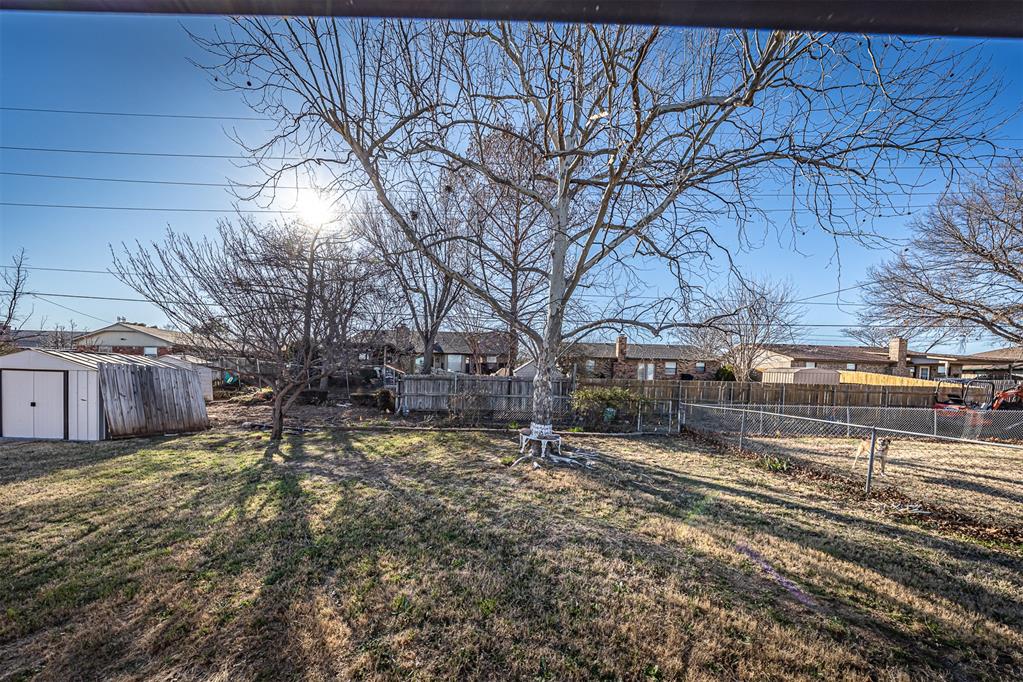 1610 Nw 75th Street Property Photo 23