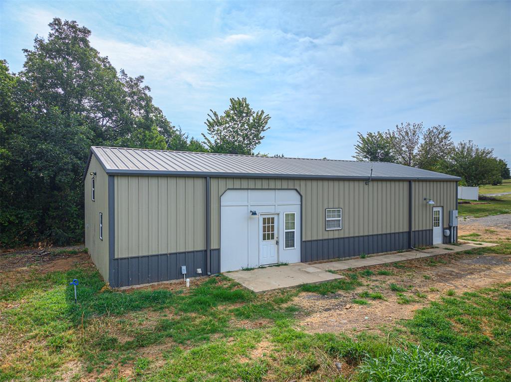 15705 Grant Road Property Photo 4