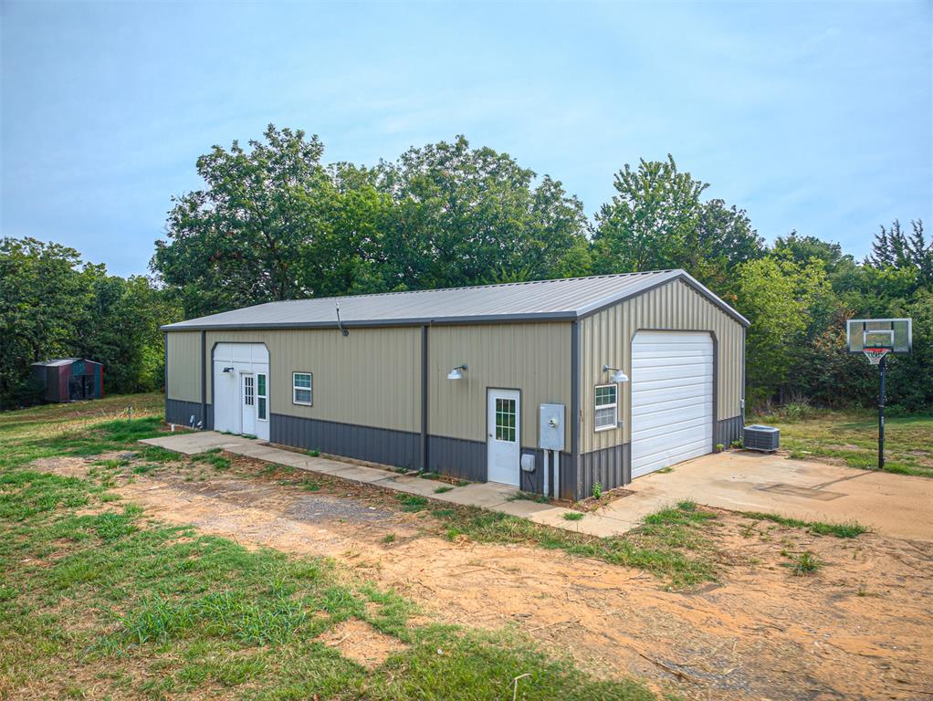 15705 Grant Road Property Photo 5