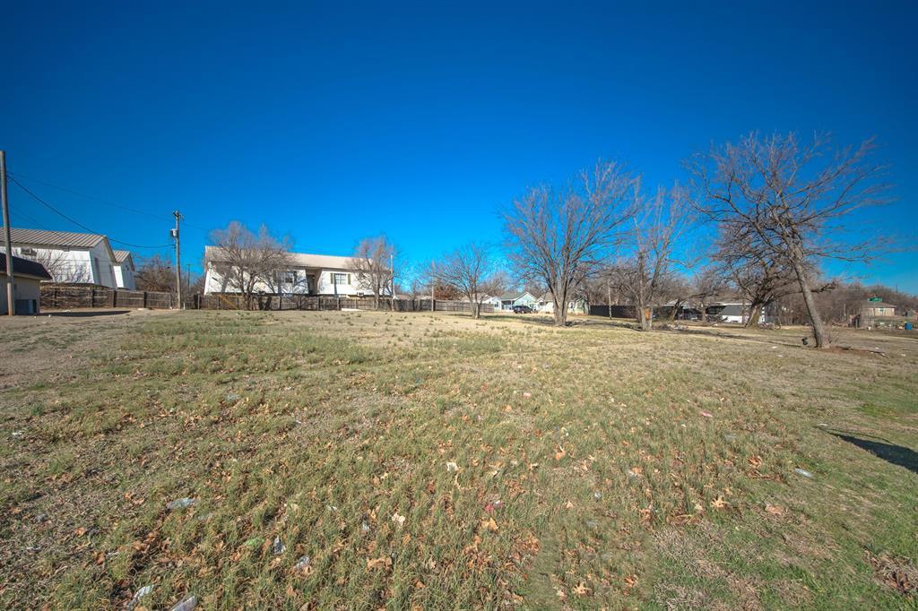 8315 N Western Avenue Property Photo 14
