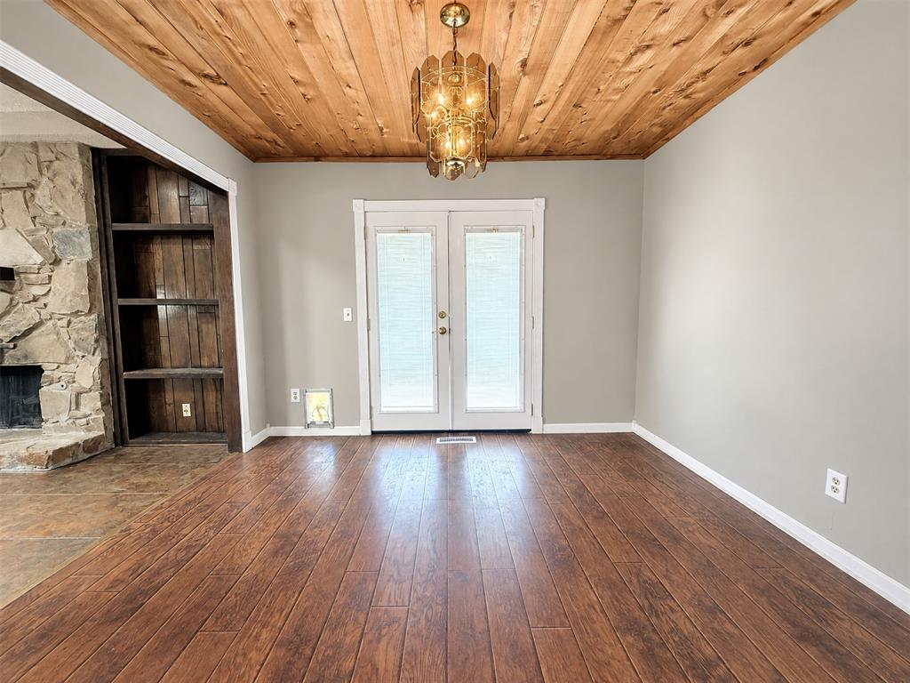 9024 N Eagle Lane Property Photo 7