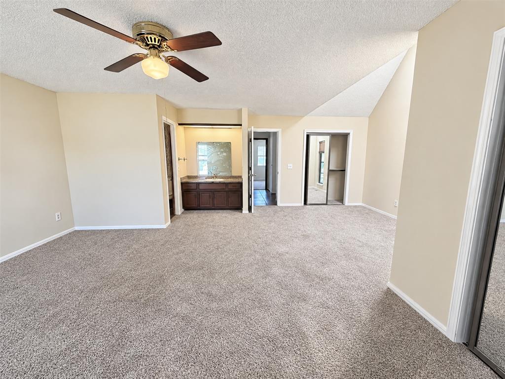 9024 N Eagle Lane Property Photo 13