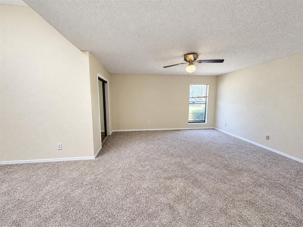 9024 N Eagle Lane Property Photo 14