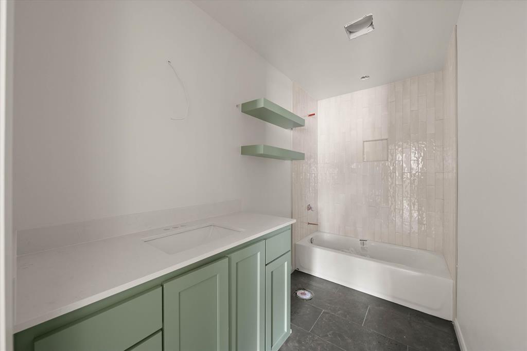 16325 Whistle Creek Boulevard Property Photo 27