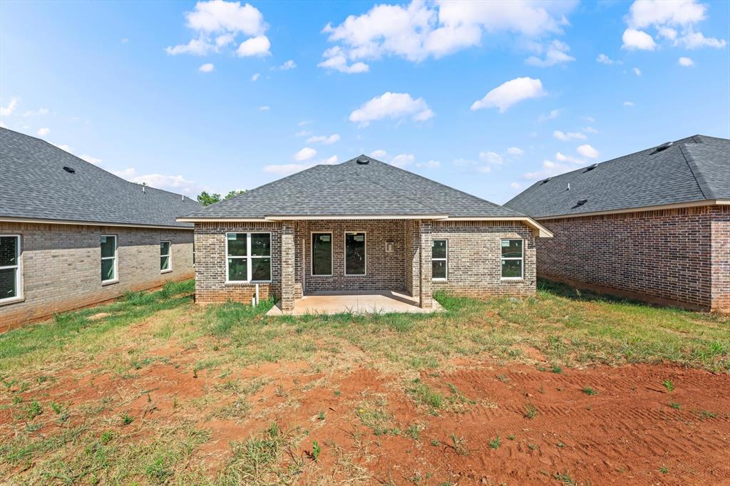16325 Whistle Creek Boulevard Property Photo 36