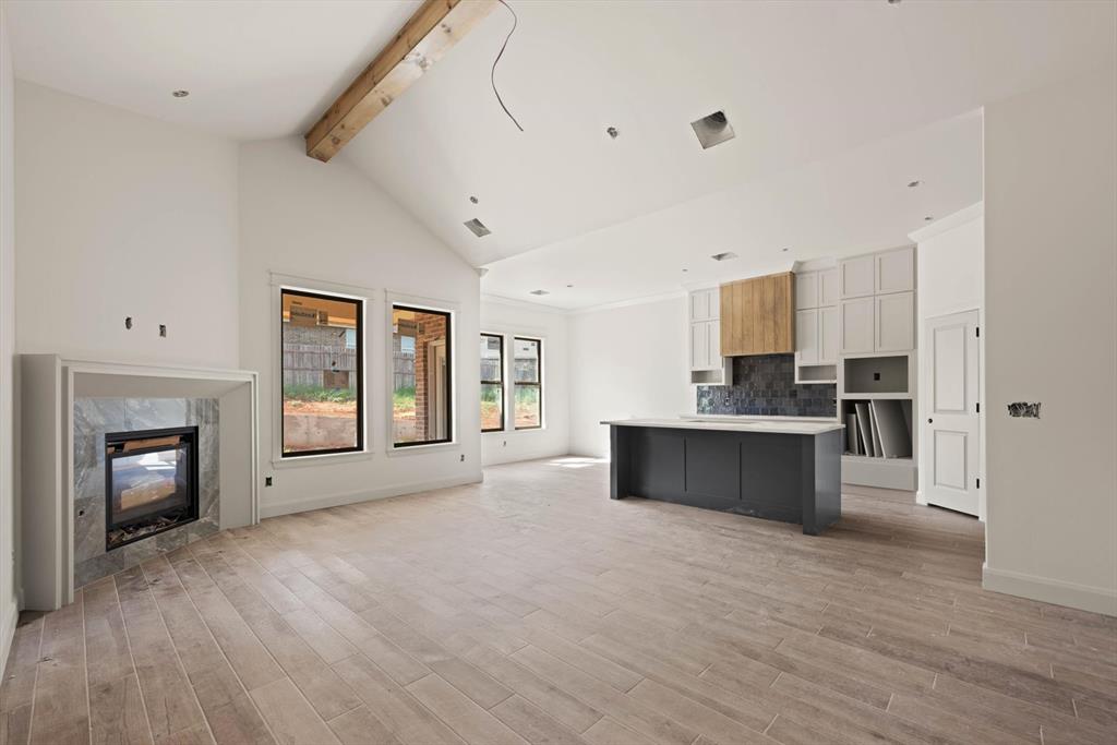16321 Whistle Creek Boulevard Property Photo 3
