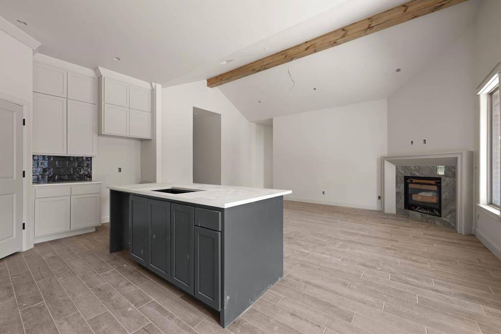 16321 Whistle Creek Boulevard Property Photo 8