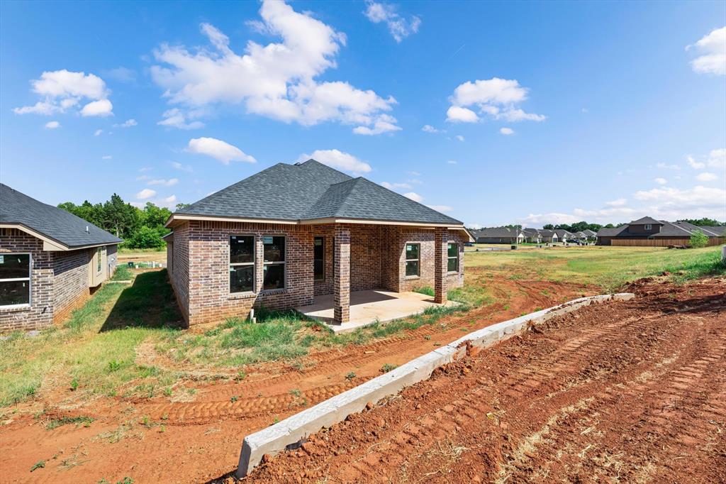 16321 Whistle Creek Boulevard Property Photo 35
