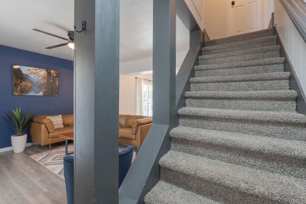 1134 E Walnut Street Property Photo 6