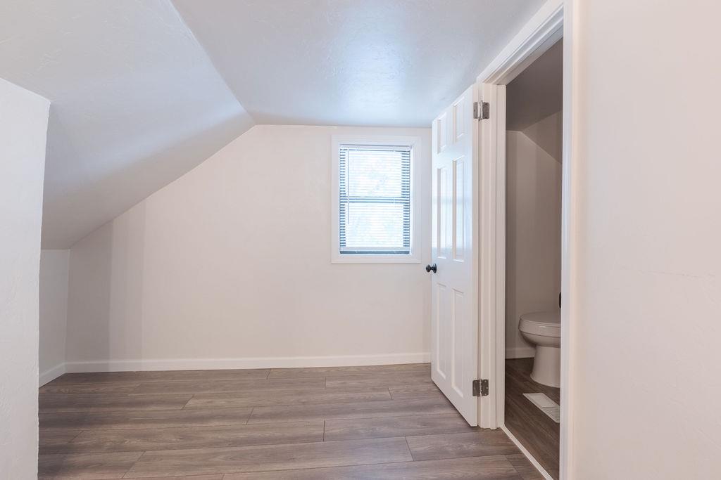 1134 E Walnut Street Property Photo 26