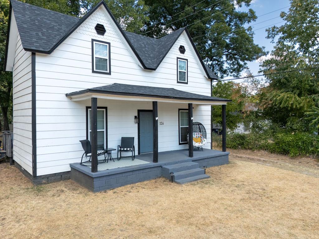 1134 E Walnut Street Property Photo 44