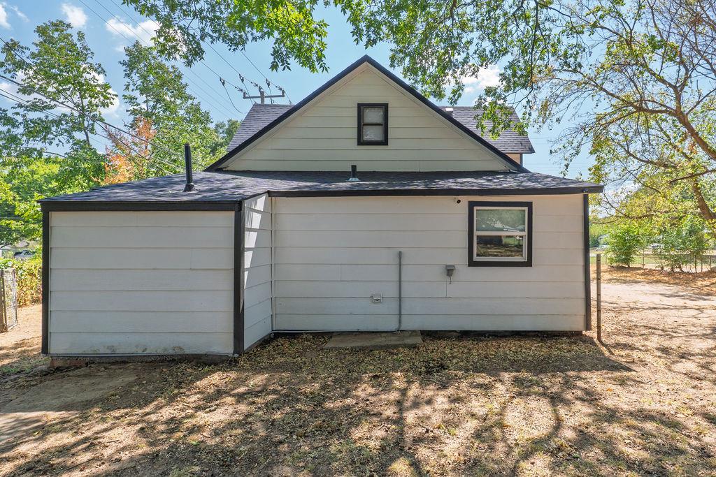 1134 E Walnut Street Property Photo 46