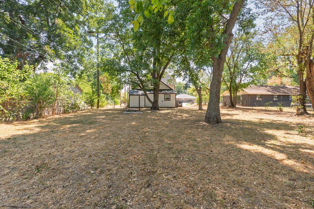 1134 E Walnut Street Property Photo 48