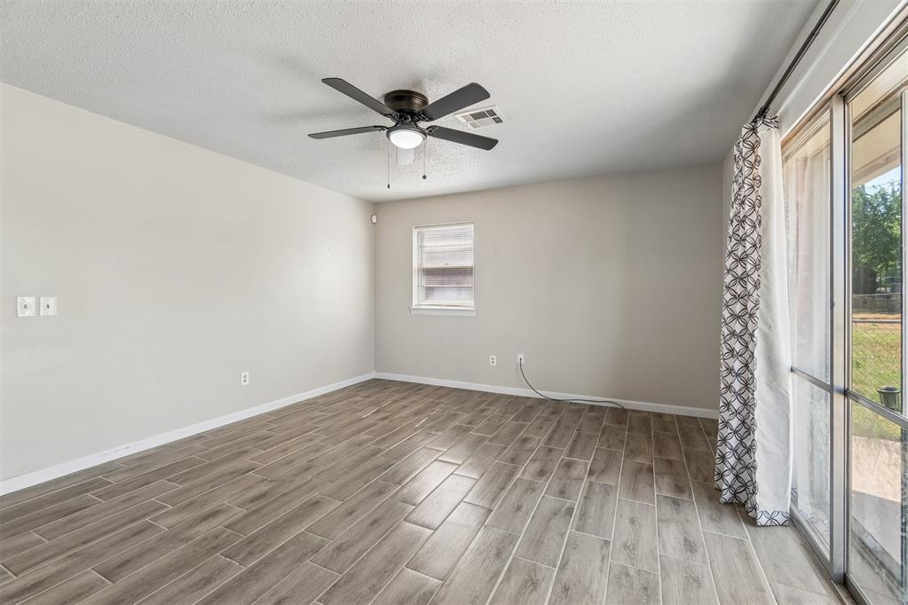 920 W Silver Meadow Drive Property Photo 13