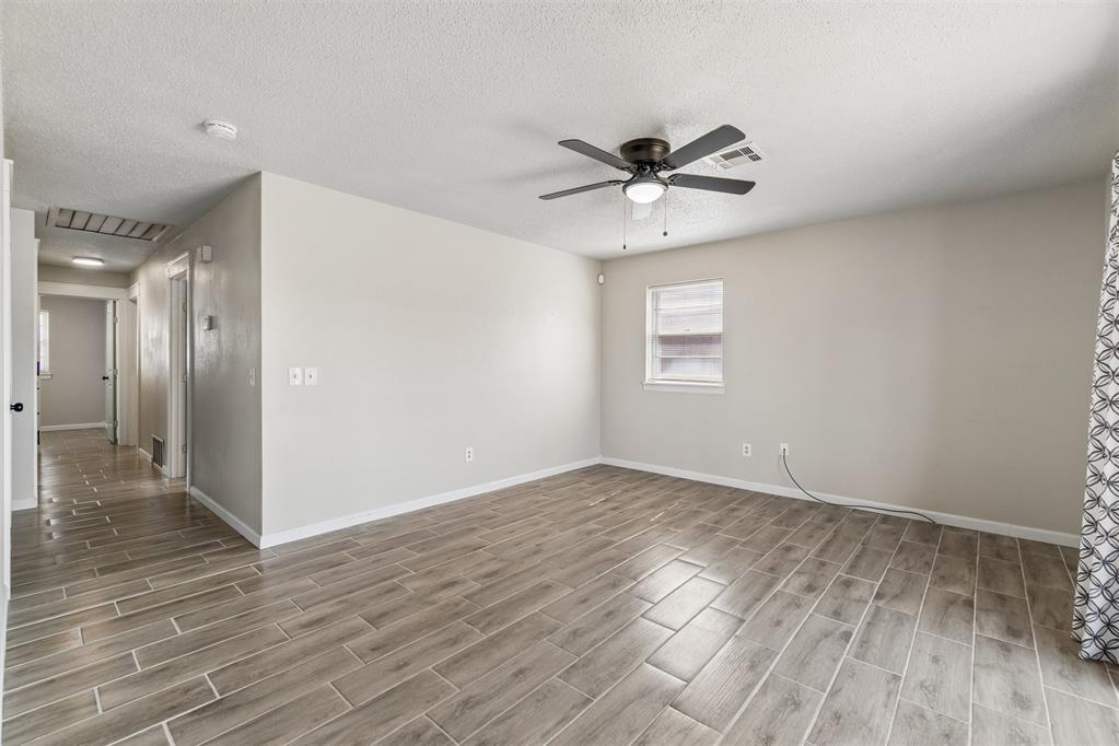 920 W Silver Meadow Drive Property Photo 14