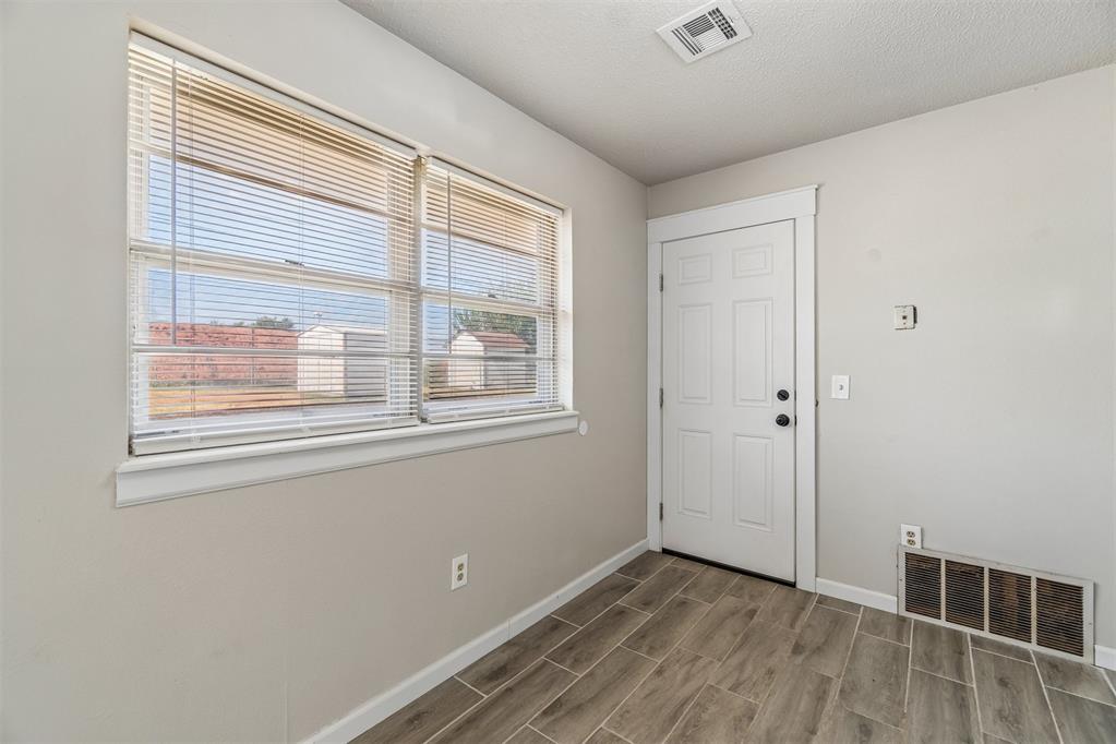 920 W Silver Meadow Drive Property Photo 23