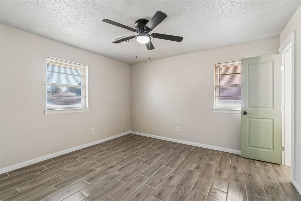 920 W Silver Meadow Drive Property Photo 25