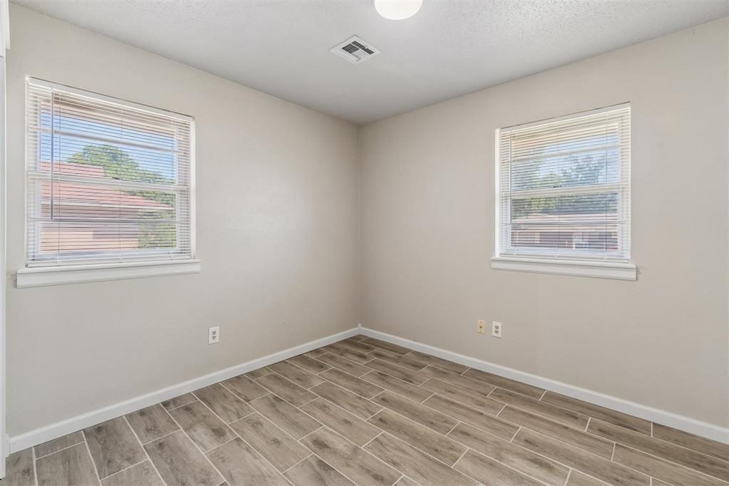 920 W Silver Meadow Drive Property Photo 33