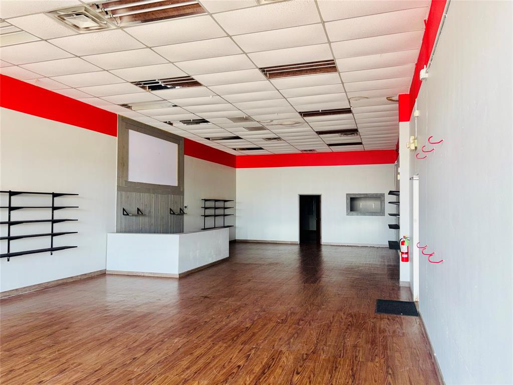 1225 N Santa Fe Avenue Property Photo 3