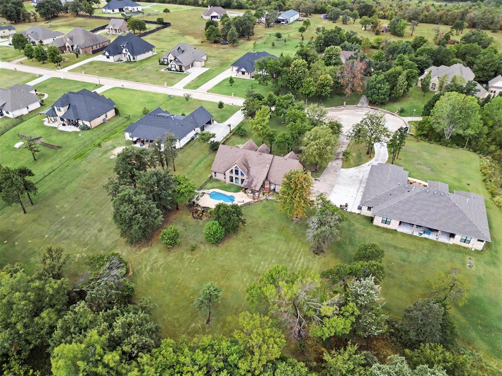 216 N Oaks Road Property Photo 4