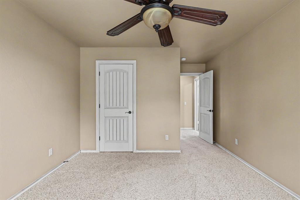 216 N Oaks Road Property Photo 21